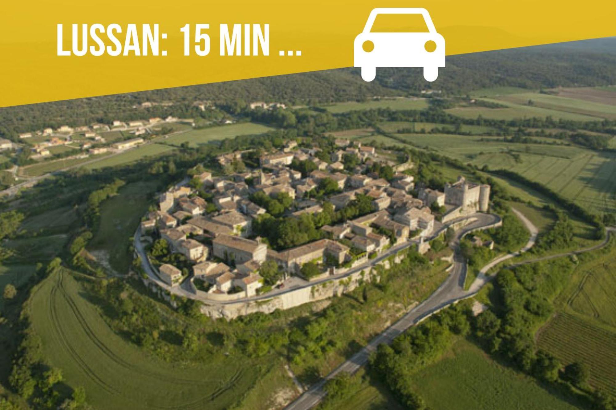 Ulysse, Appartement Spacieux Au Centre Historique D'Uzes En Rez-De-Chaussee Avec Exterieur, Proche Parking Des Marroniers Exterior photo